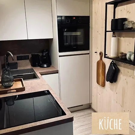 Winkl Huettn * Winkl (Feldkirchen)